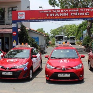 HỌC GPLX LÁI XE B2